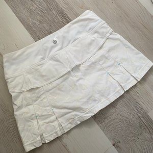 Lululemon White Tennis Skirt Size 2
